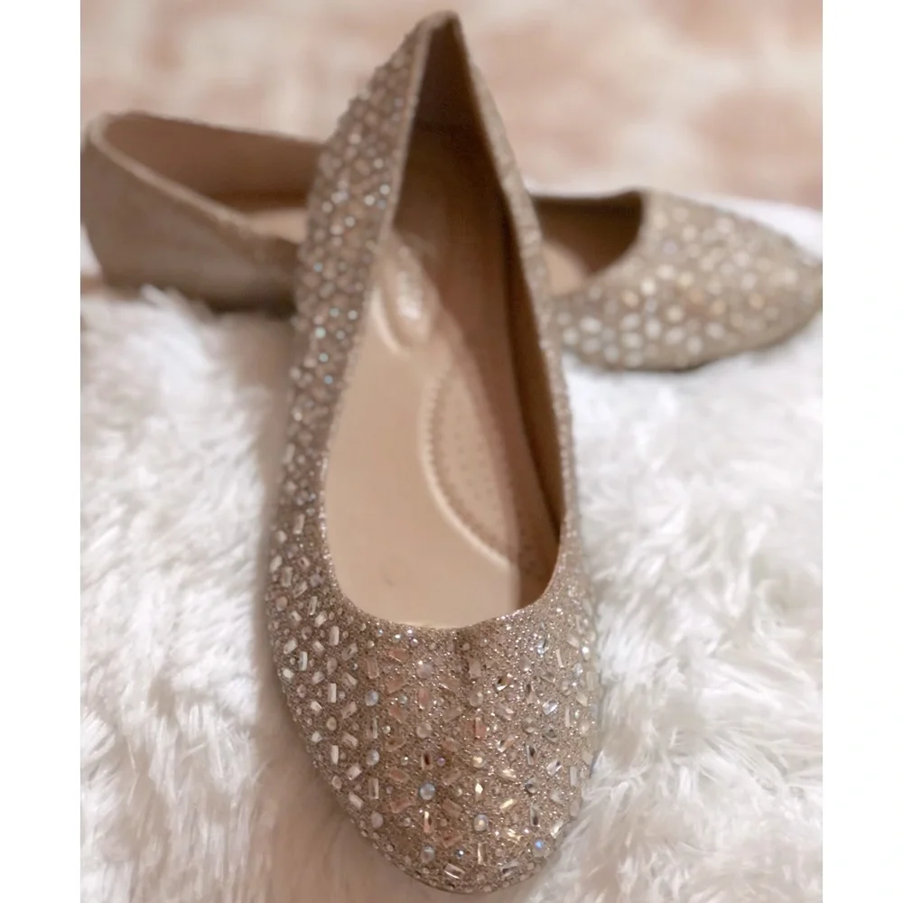 Stunning sparkling Flats - Picture 1 of 4